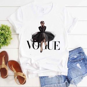 Graphic Vogue T-Shirt Cotton/Polyester blend